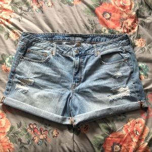 American Eagle Boy Midi Shorts